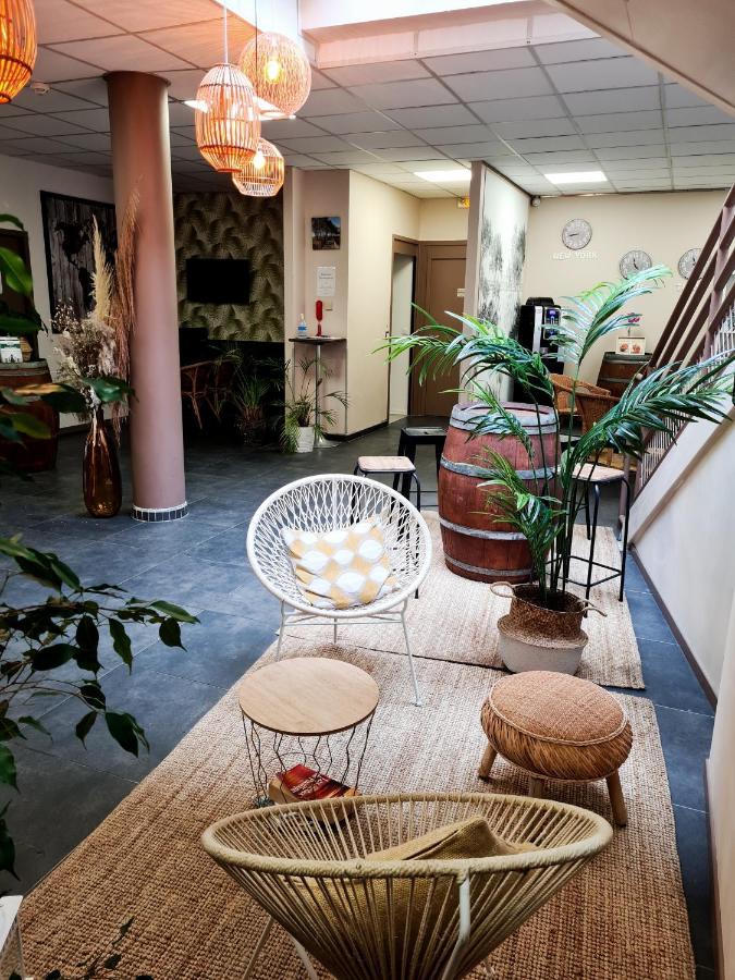 Auberge De Jeunesse Hi Bordeaux-Blanquefort - Ex Otellia Kültér fotó